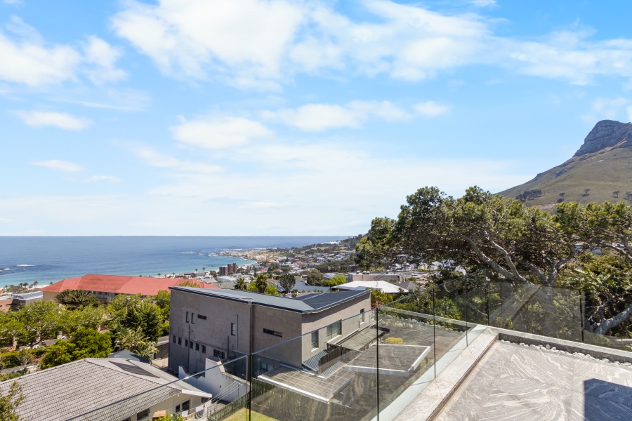 5 Bedroom Property for Sale in Camps Bay Western Cape